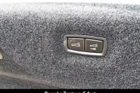 Porsche Taycan din 2023 cu 8.729 km - oferta POR117522 - foto 19