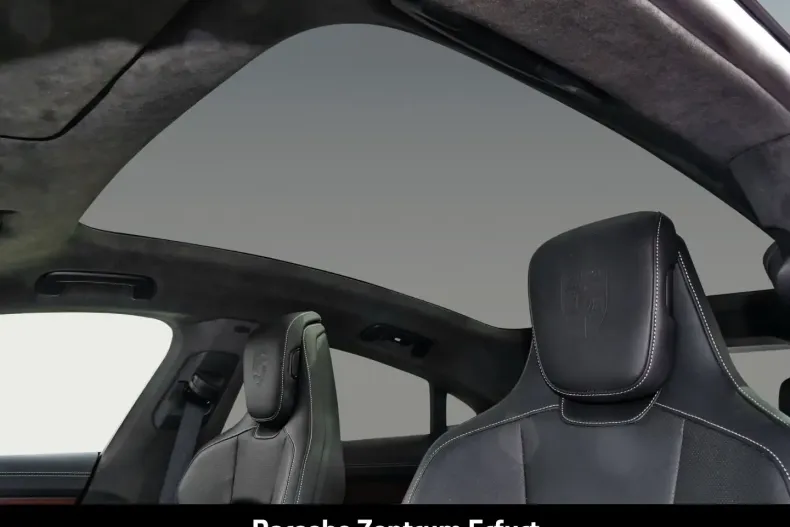 Porsche Taycan din 2023 cu 8.729 km - oferta POR117522 - foto 23