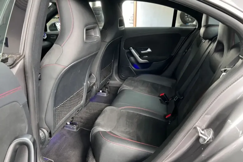 Mercedes-Benz CLA 200 din 2020 cu 87.000 km - oferta MER117524 - foto 11