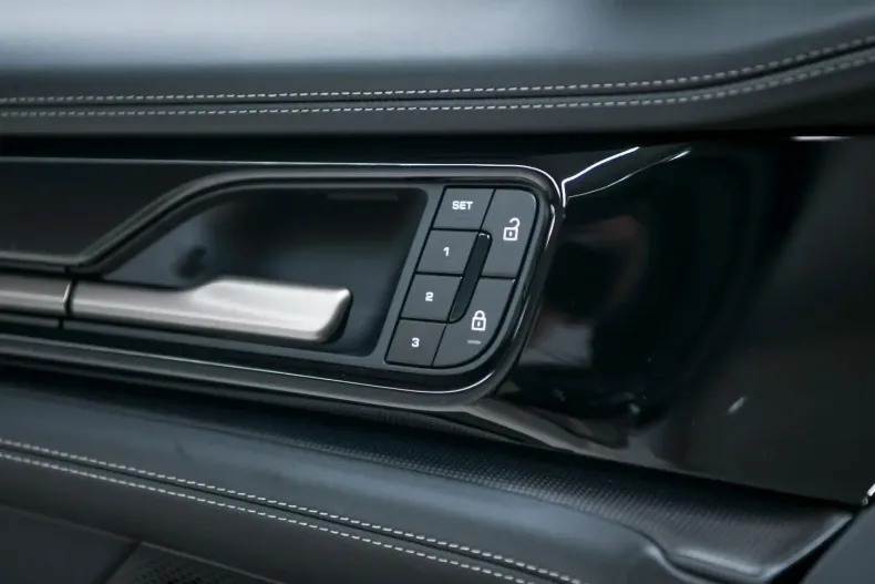 Porsche Panamera din 2024 cu 13.500 km - oferta POR117526 - foto 26