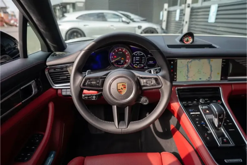 Porsche Panamera din 2024 cu 9.999 km - oferta POR117530 - foto 9