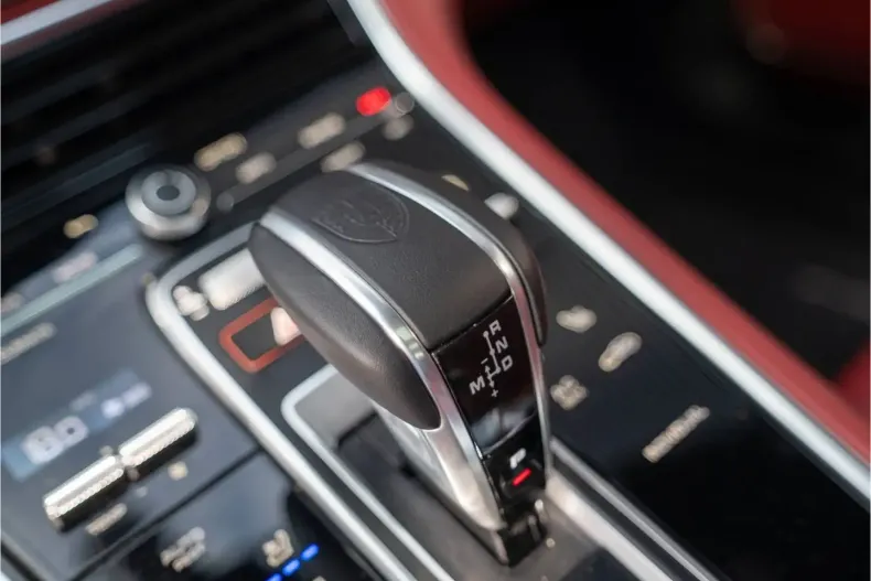 Porsche Panamera din 2024 cu 9.999 km - oferta POR117530 - foto 17