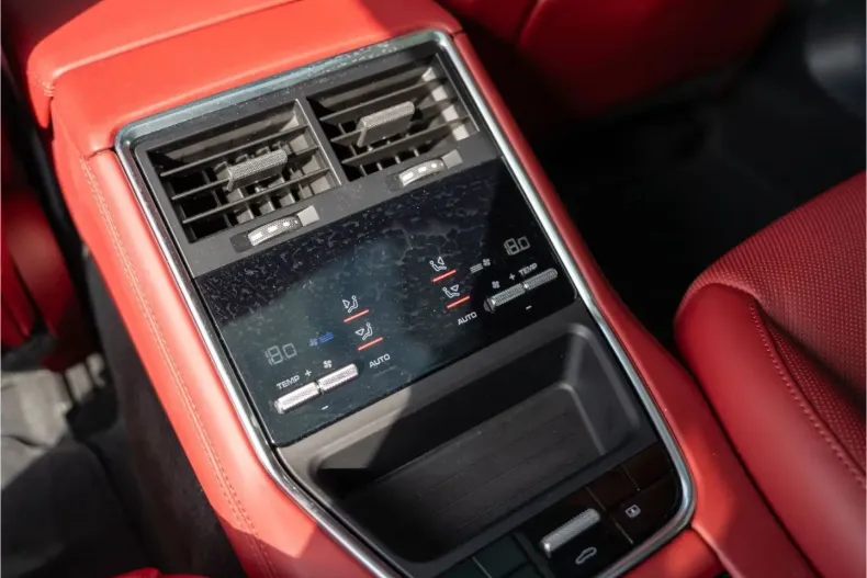 Porsche Panamera din 2024 cu 9.999 km - oferta POR117530 - foto 27