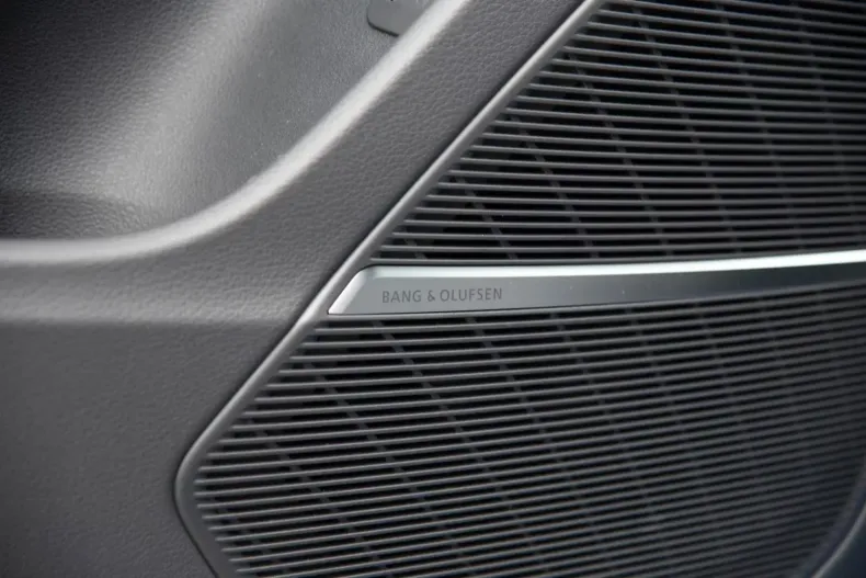 Audi Q8 din 2025 cu 50 km - oferta AUD117535 - foto 6