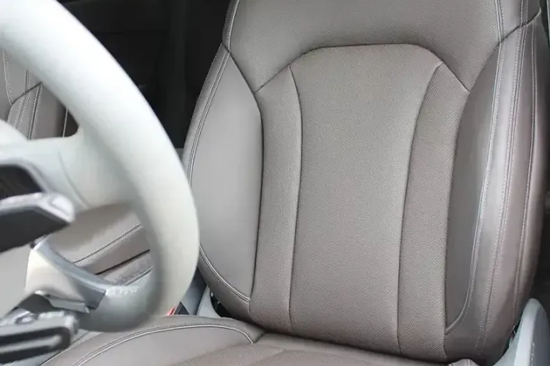 Audi Q8 din 2023 cu 6.568 km - oferta AUD117541 - foto 3