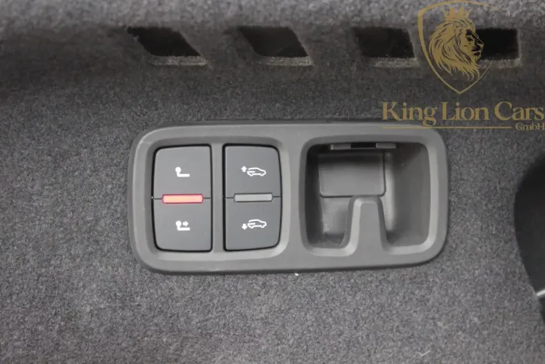 Audi Q8 din 2023 cu 6.568 km - oferta AUD117541 - foto 9