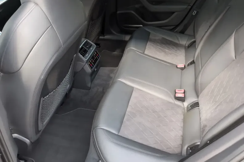 Audi RS6 din 2022 cu 69.728 km - oferta AUD117548 - foto 13