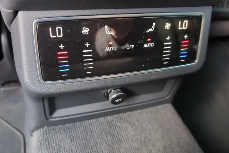 Audi RS6 din 2022 cu 69.728 km - oferta AUD117548 - foto 14