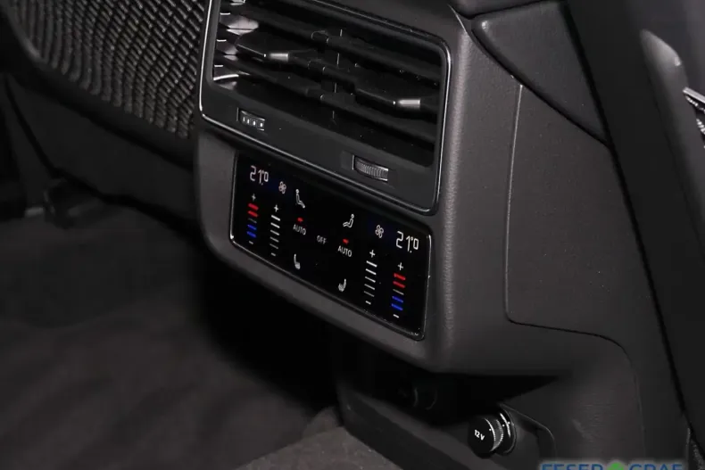 Audi Q8 din 2024 cu 4.639 km - oferta AUD117549 - foto 4