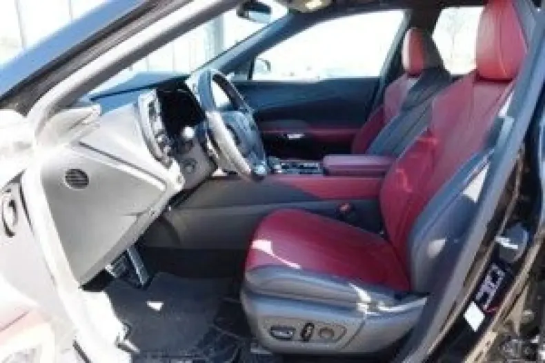 Lexus RX 500 din 2023 cu 41.860 km - oferta LEX117554 - foto 9