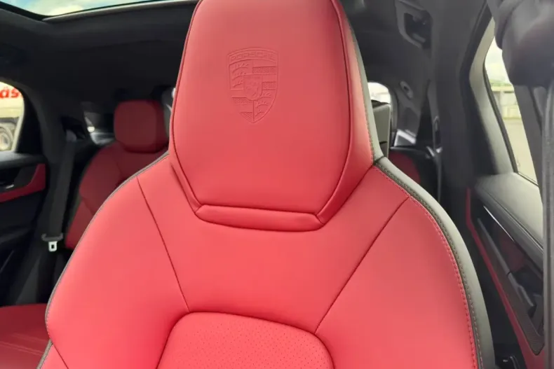 Porsche Cayenne din 2025 cu 20 km - oferta POR117557 - foto 16