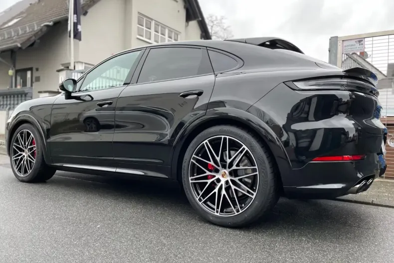 Porsche Cayenne din 2025 cu 20 km - oferta POR117558 - foto 2