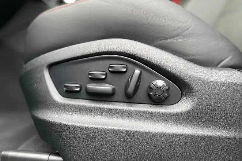 Porsche Cayenne din 2025 cu 20 km - oferta POR117558 - foto 10