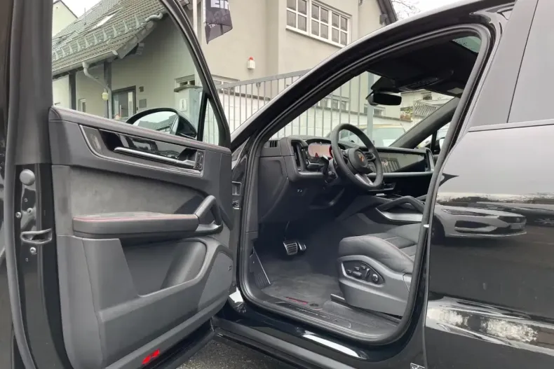 Porsche Cayenne din 2025 cu 20 km - oferta POR117558 - foto 14