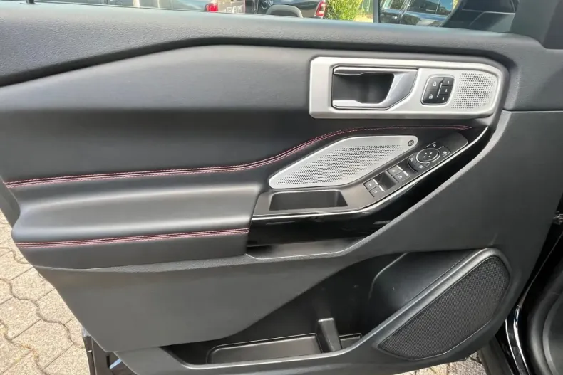 Ford Explorer din 2023 cu 54.300 km - oferta FOR117559 - foto 11