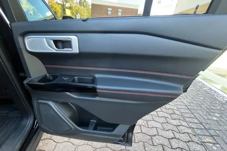 Ford Explorer din 2023 cu 54.300 km - oferta FOR117559 - foto 21