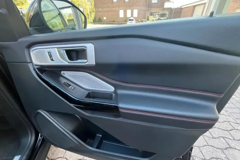 Ford Explorer din 2023 cu 54.300 km - oferta FOR117559 - foto 27