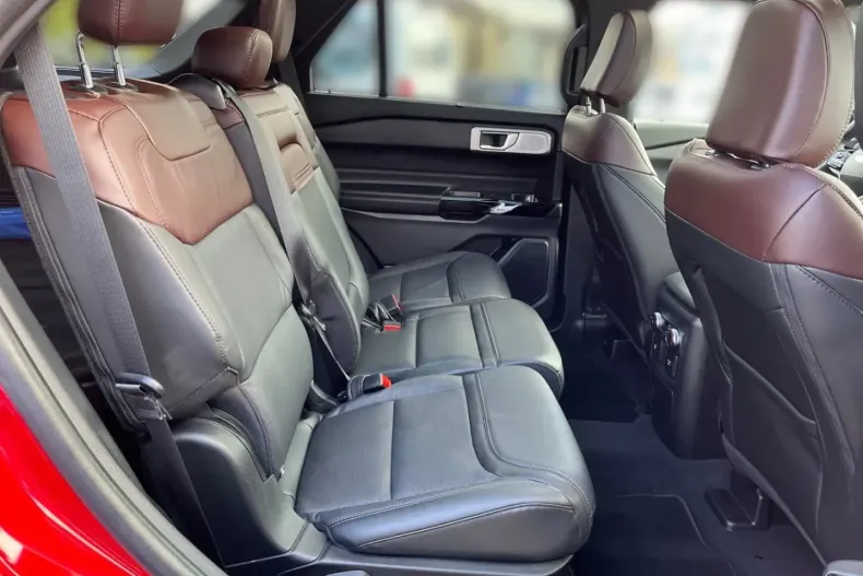 Ford Explorer din 2023 cu 28.205 km - oferta FOR117560 - foto 18