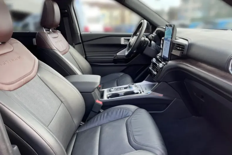 Ford Explorer din 2023 cu 28.205 km - oferta FOR117560 - foto 20