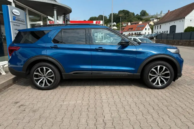 Ford Explorer din 2022 cu 55.100 km - oferta FOR117562 - foto 4