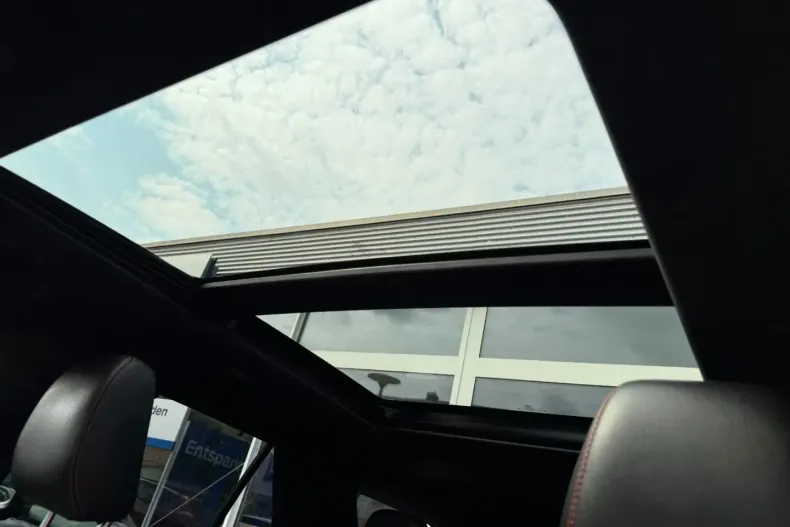 Ford Explorer din 2022 cu 55.100 km - oferta FOR117562 - foto 18