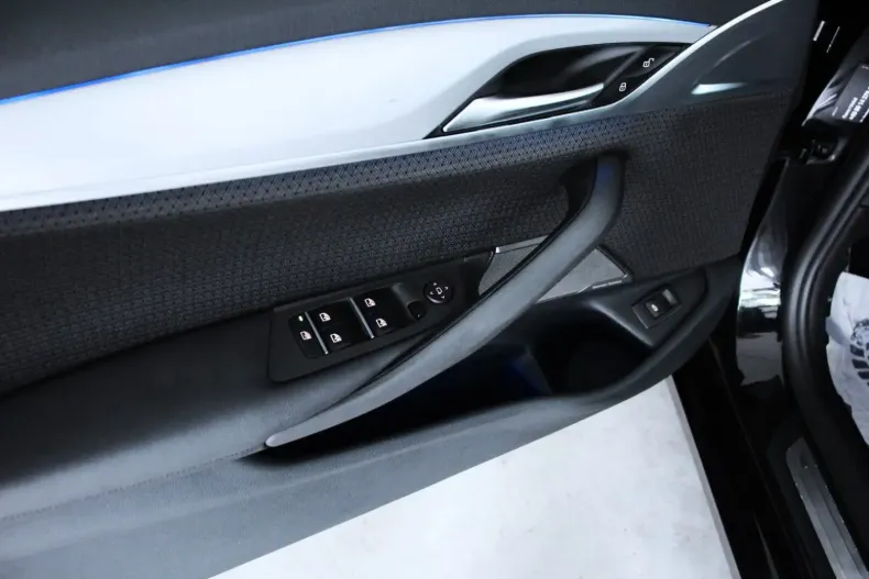 BMW 520 din 2022 cu 87.502 km - oferta BMW117563 - foto 11