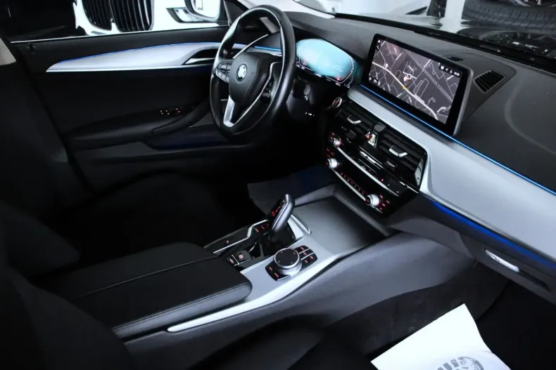 BMW 520 din 2022 cu 87.502 km - oferta BMW117563 - foto 15