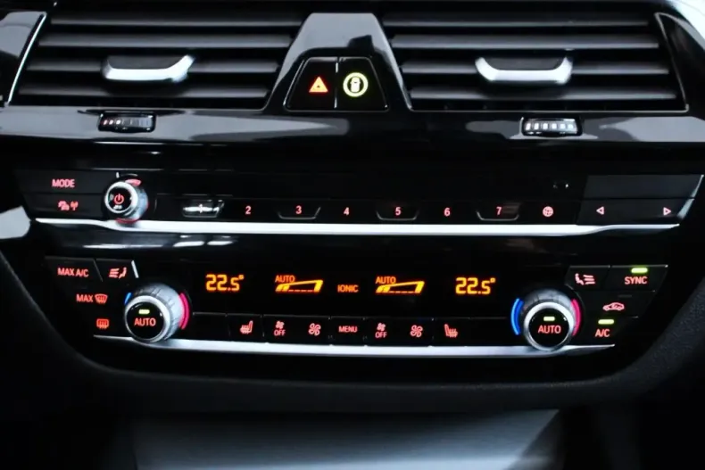 BMW 520 din 2022 cu 87.502 km - oferta BMW117563 - foto 24