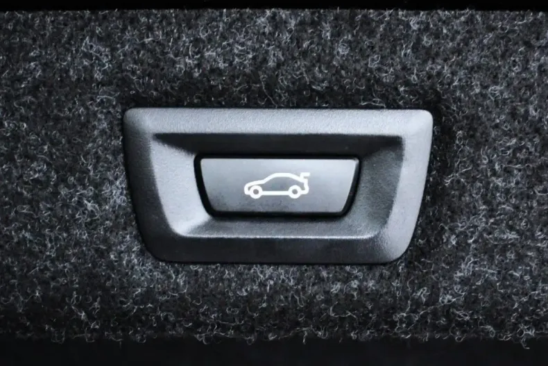 BMW 520 din 2022 cu 87.502 km - oferta BMW117563 - foto 26