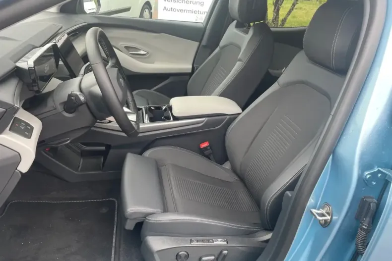 Ford Explorer din 2024 cu 2.300 km - oferta FOR117564 - foto 9