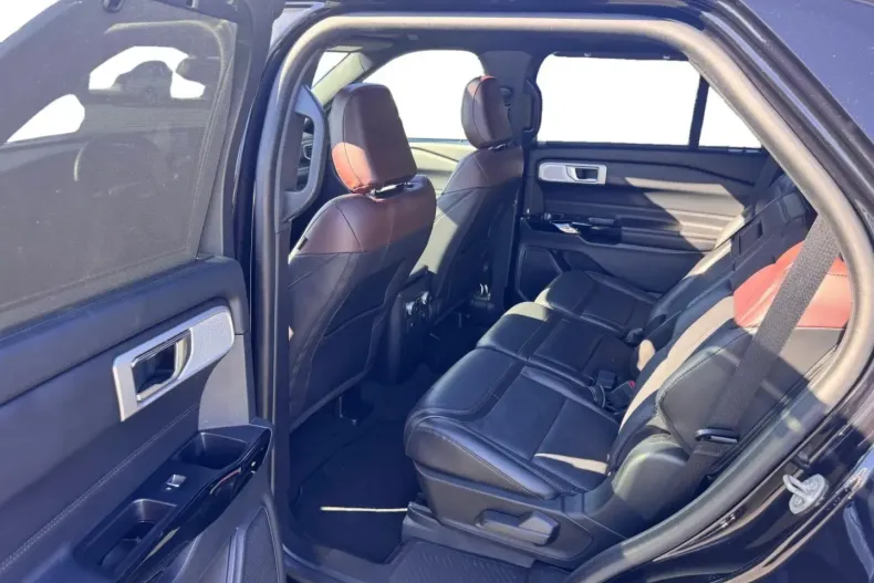 Ford Explorer din 2022 cu 76.335 km - oferta FOR117566 - foto 14