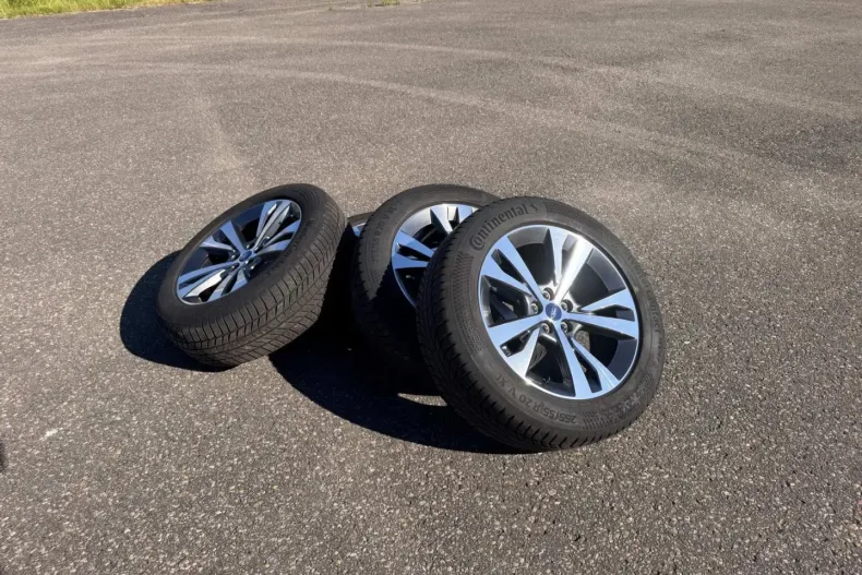 Ford Explorer din 2022 cu 76.335 km - oferta FOR117566 - foto 28