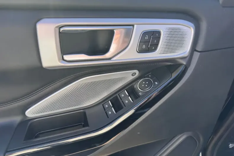 Ford Explorer din 2022 cu 76.335 km - oferta FOR117566 - foto 30