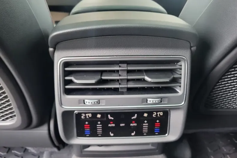 Audi Q8 din 2023 cu 4.000 km - oferta AUD117567 - foto 21