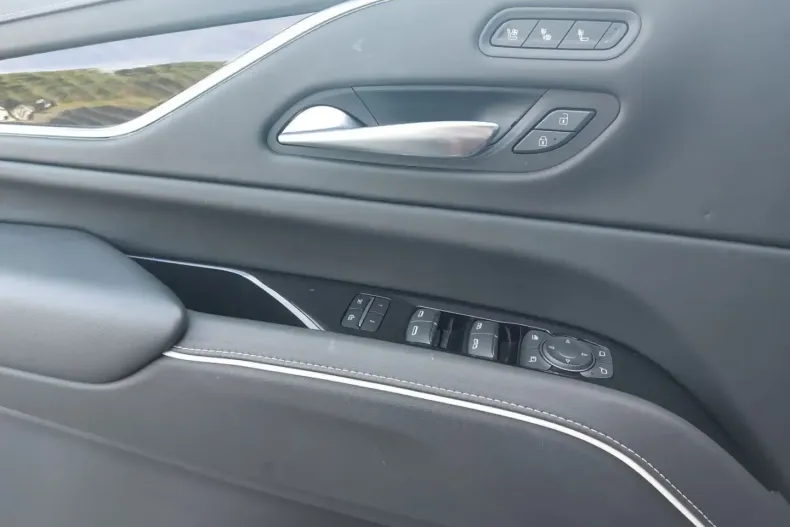 Cadillac Escalade din 2024 cu 15.000 km - oferta CAD117570 - foto 11