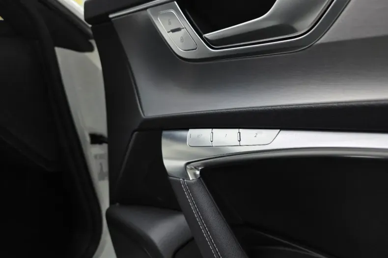 Audi A7 din 2023 cu 50.135 km - oferta AUD117573 - foto 22