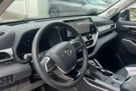 Toyota Highlander din 2024 cu 8.761 km - oferta TOY117574 - foto 7