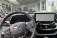 Toyota Highlander din 2024 cu 8.761 km - oferta TOY117574 - foto 9
