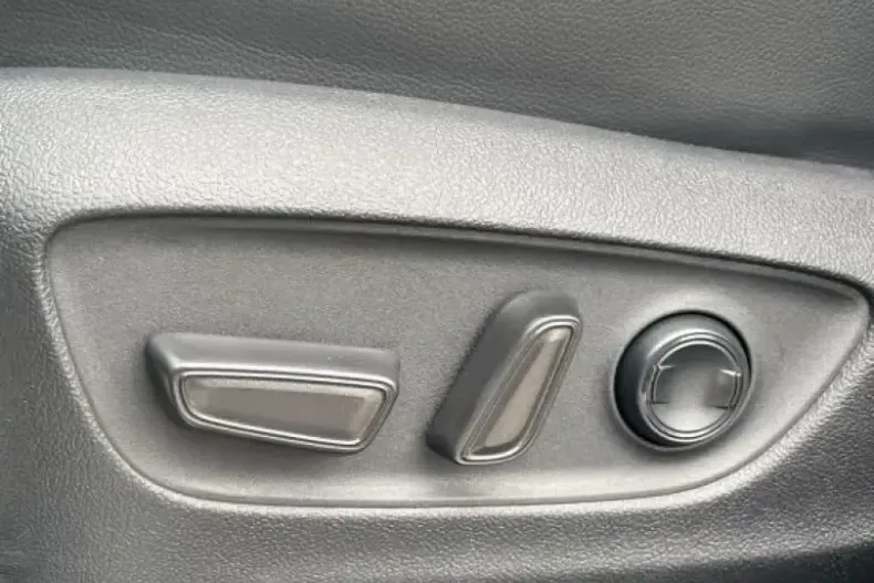 Toyota Highlander din 2024 cu 8.761 km - oferta TOY117574 - foto 18