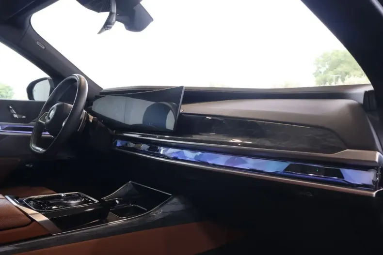 BMW 740 din 2023 cu 69.950 km - oferta BMW117576 - foto 17