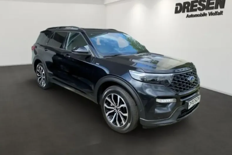 Ford Explorer din 2024 cu 40.776 km - oferta FOR117578 - foto 2