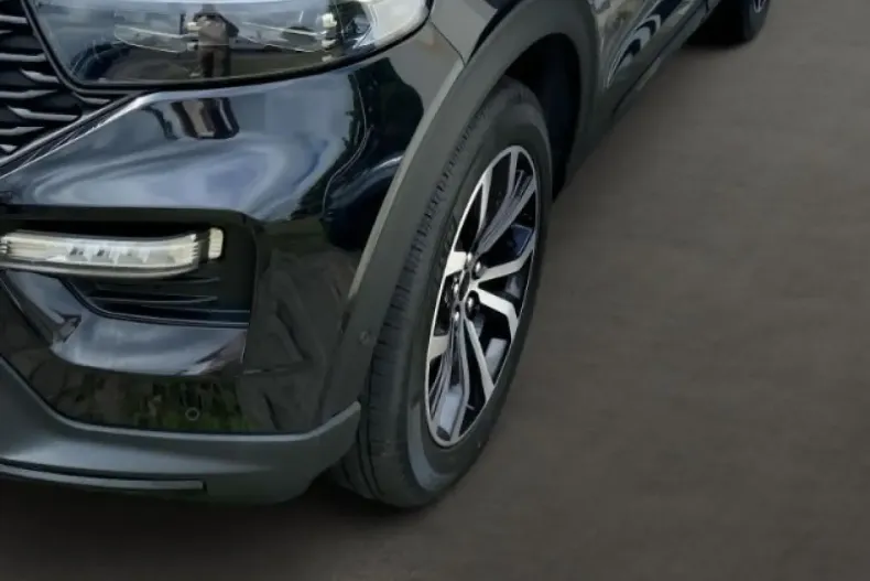 Ford Explorer din 2024 cu 40.776 km - oferta FOR117578 - foto 6