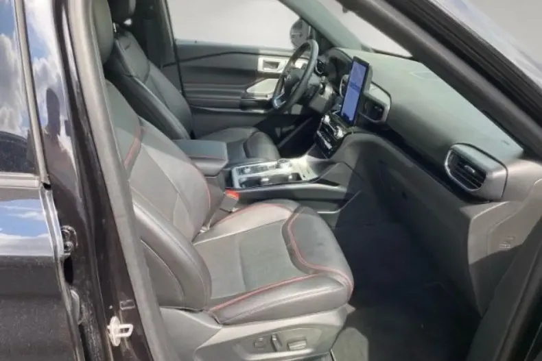 Ford Explorer din 2024 cu 40.776 km - oferta FOR117578 - foto 14