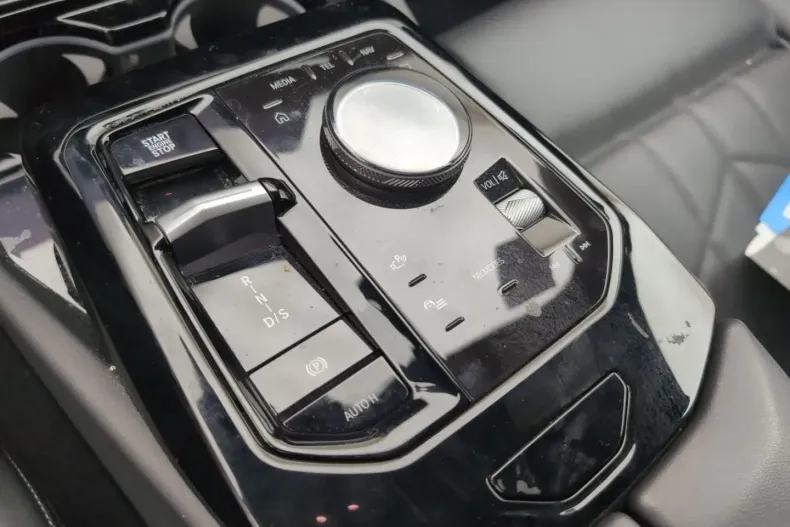 BMW 520 din 2024 cu 17.002 km - oferta BMW117579 - foto 11