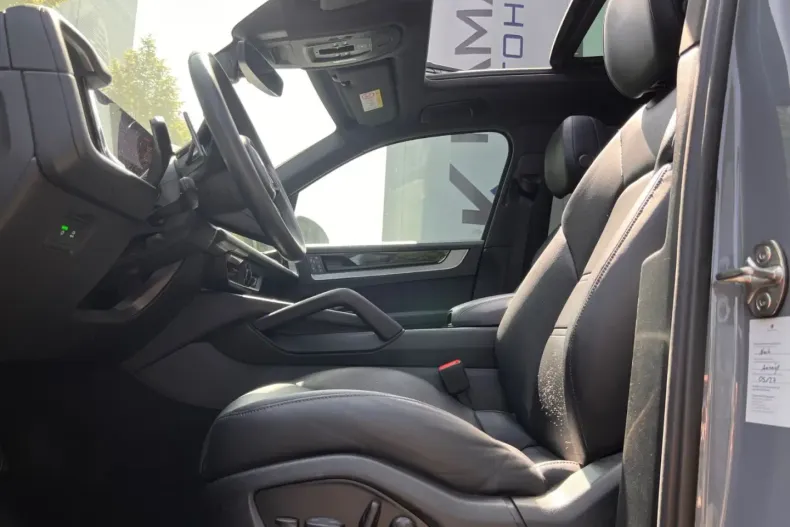 Porsche Cayenne din 2024 cu 26.200 km - oferta POR117584 - foto 6