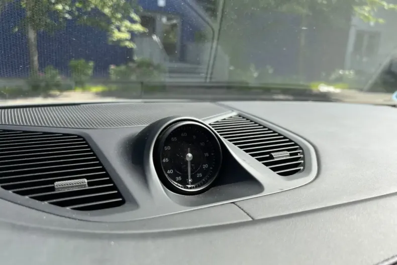 Porsche Cayenne din 2024 cu 26.200 km - oferta POR117584 - foto 13