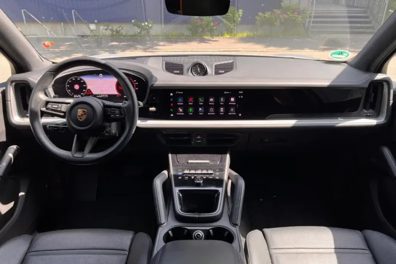 Porsche Cayenne din 2024 cu 26.200 km - oferta POR117584 - foto 16