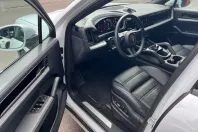 Porsche Cayenne din 2023 cu 43.400 km - oferta POR117585 - foto 4