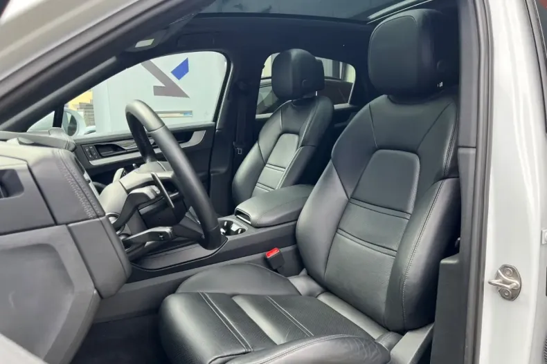 Porsche Cayenne din 2023 cu 43.400 km - oferta POR117585 - foto 6