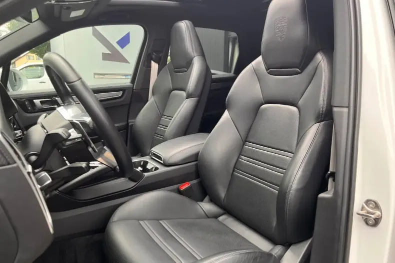 Porsche Cayenne din 2022 cu 13.800 km - oferta POR117586 - foto 6